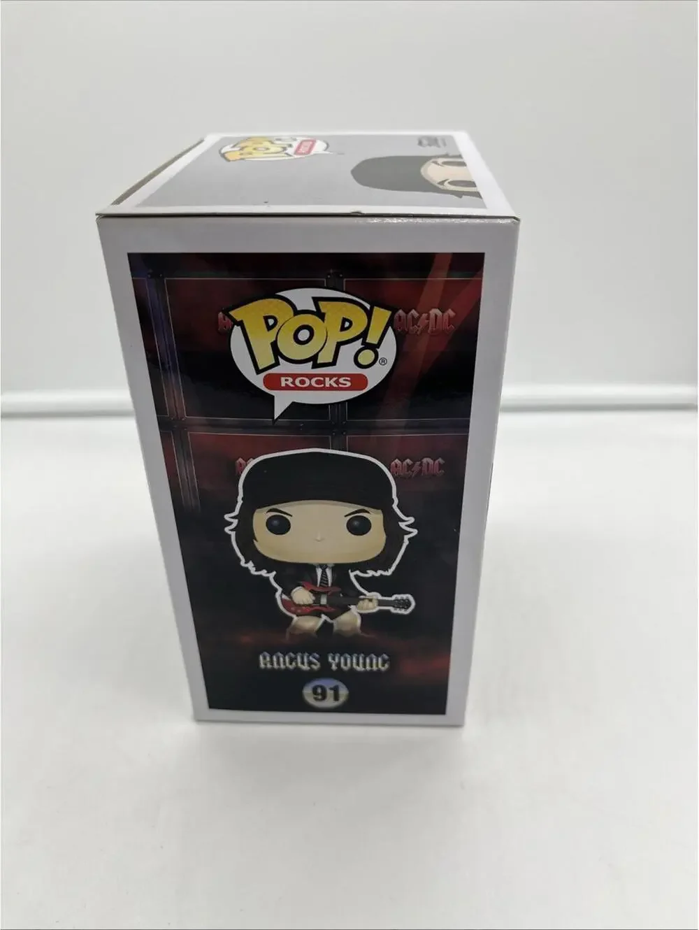 Funko Pop! Angus Young #91 ACDC W/soft Protector Rocks Heavy Metal Guitar